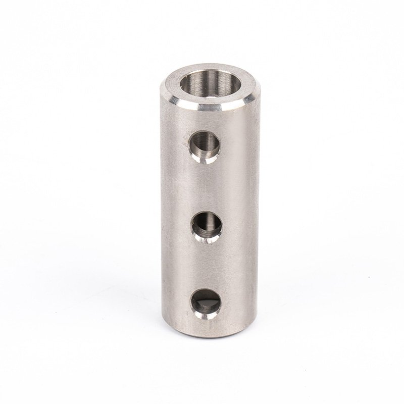 CNC megmunkálási alkatrészek különböző formákban CNC megmunkálási alkatrészek különböző formákban